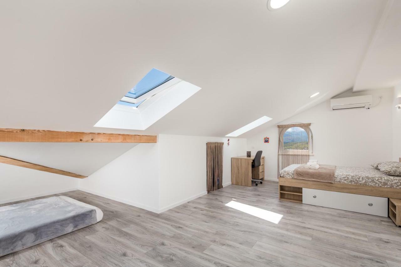 Luxury Apartment La Es Marčelji Exteriér fotografie